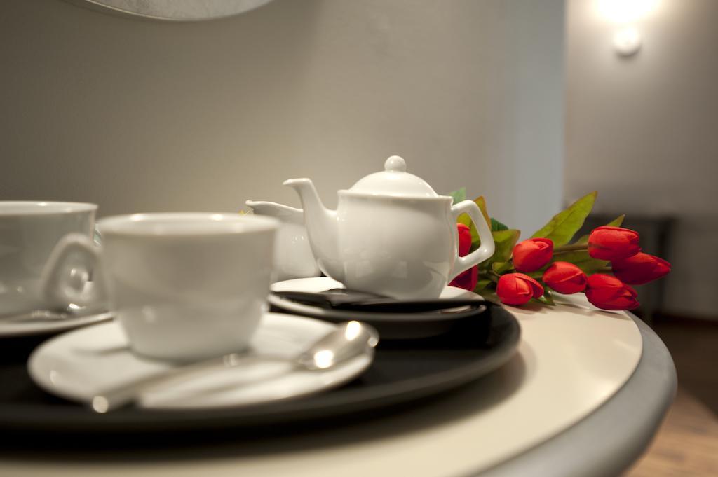 Bed and Breakfast Vinoteca La Sacrestia Alba  Zimmer foto