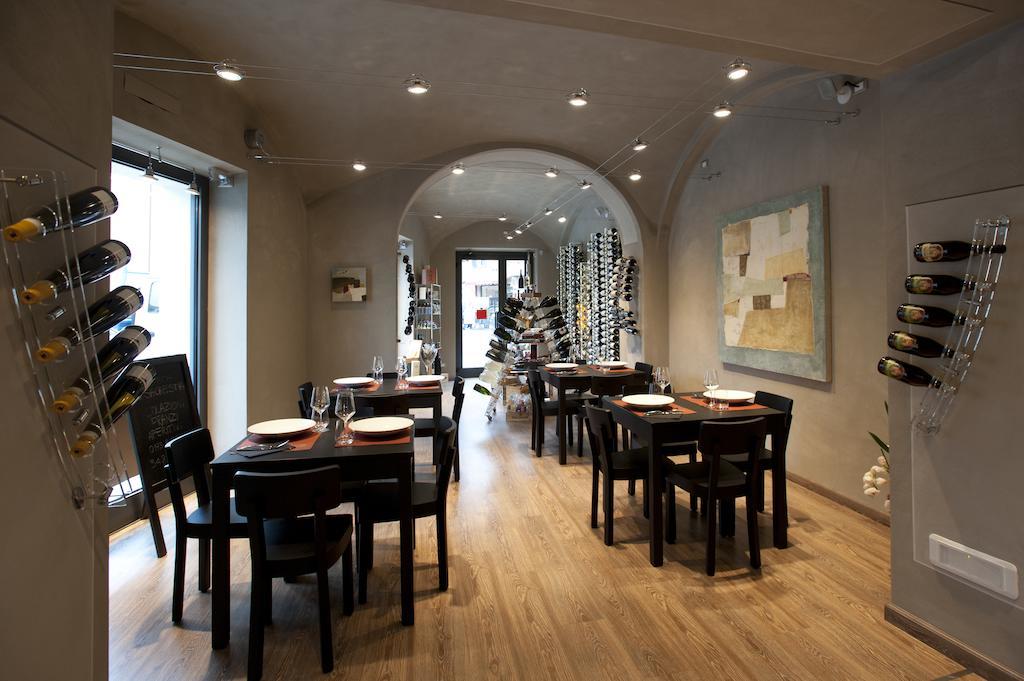 Bed and Breakfast Vinoteca La Sacrestia Alba  Exterior foto